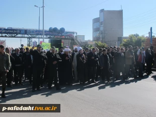 حضور دانشجویان و همکاران در مراسم راهپیمایی 13 آبان 4