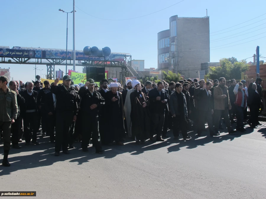 حضور دانشجویان و همکاران در مراسم راهپیمایی 13 آبان 4