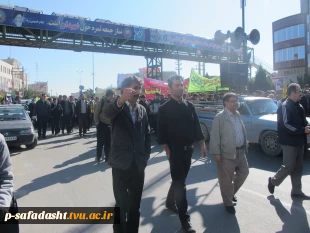 حضور دانشجویان و همکاران در مراسم راهپیمایی 13 آبان 6