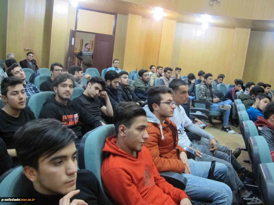 مراسم توجیهی دانشجویان جدیدالورود
آموزشکده 
 5