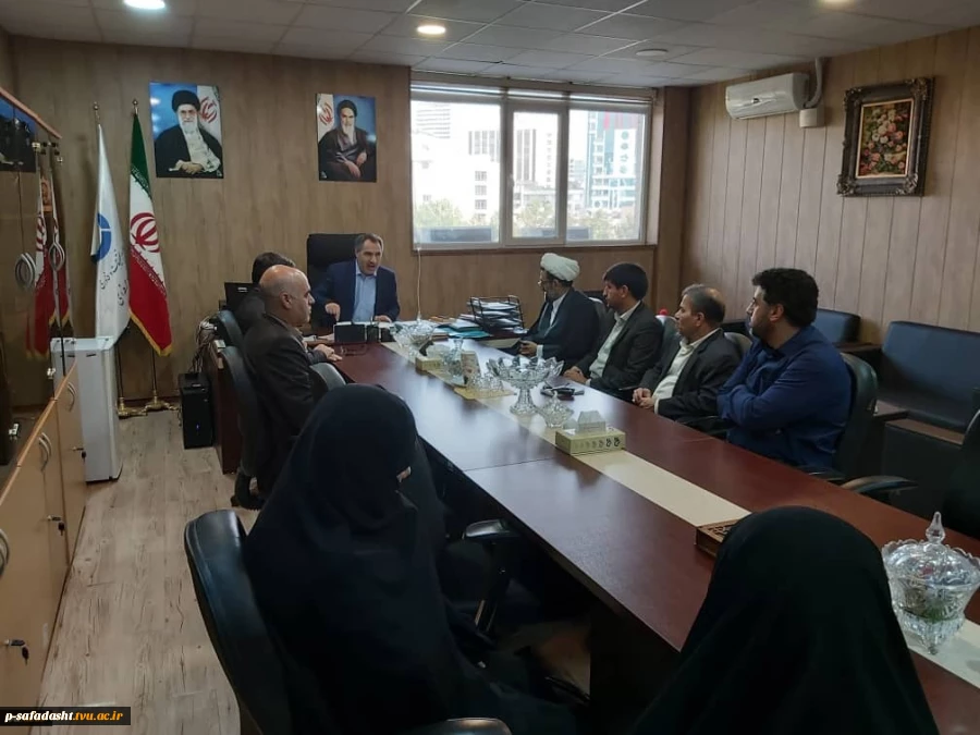 مهدی دستگردی، سرپرست دفتر برنامه ریزی فرهنگی و اجتماعی منصوب شد.
  2