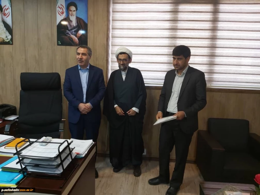 مهدی دستگردی، سرپرست دفتر برنامه ریزی فرهنگی و اجتماعی منصوب شد.
  2