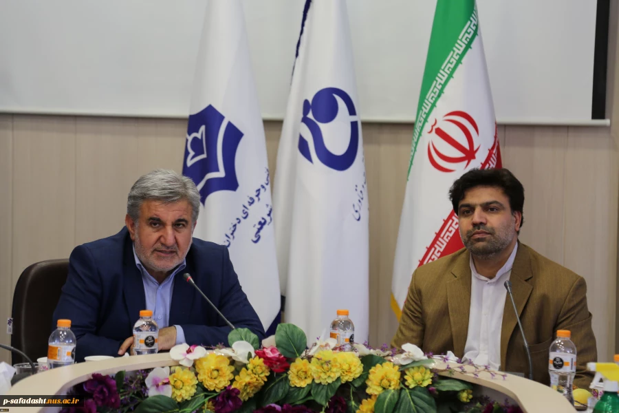 دکتر مردانی در جمع مسئولین کانون‌های بسیج اساتید دانشگاه فنی وحرفه‌ای مطرح کرد:
بهره‌مندی از ظرفیت دانشگاه فنی و حرفه‌ای در راستای اشتغال‌آفرینی ضروری است 5