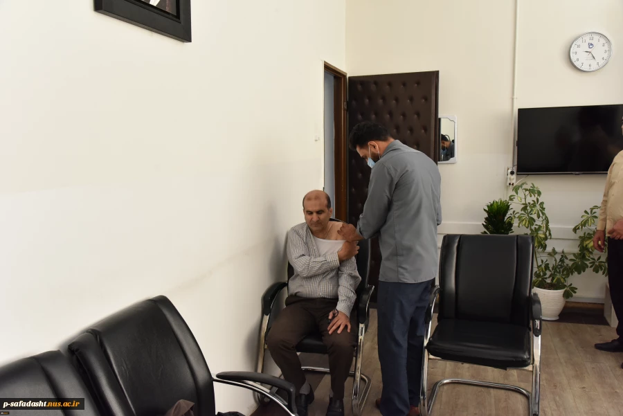 به همت اداره‌کل پشتیبانی و امور رفاهی دانشگاه صورت گرفت:
تزریق رایگان واکسن آنفولانزا به کارکنان سازمان مرکزی دانشگاه فنی و حرفه‌ای 4