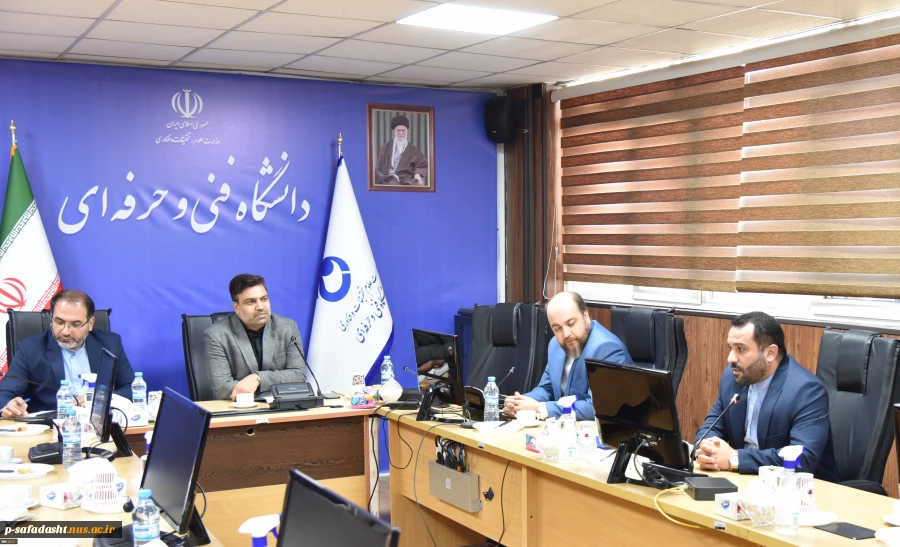 امضای تفاهم‌نامه بین دانشگاه فنی و حرفه‌ای و شرکت ساتکاب در حوزه انرژی‌های تجدیدپذیر
 4