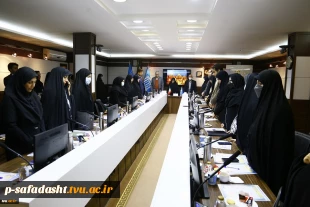 سخنرانی دکتر خسرویان در نشست تخصصی کمیسیون ملی یونسکو- ایران با عنوان «توانمندسازی زنان برای آینده‌ای پایدار»
 3