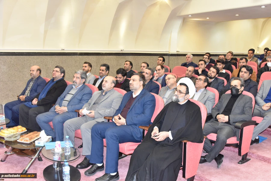 معاون وزیر و رئیس سازمان تحقیقات، آموزش و ترویج کشاورزی در همایش روز ملی پژوهش و فناوری دانشگاه فنی و حرفه‌ای:
دانشگاه فنی و حرفه‌ای می‌تواند در برقراری امنیت غذایی به عنوان اولویت کشور نقش‌آفرین باشد 12