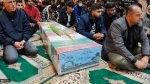 با حضور رئیس دانشگاه فنی و حرفه‌ای کشور برگزار شد:
مراسم استقبال و وداع با پیکر مطهر شهید خوشنام در دانشکده فنی و حرفه‌ای علامه حسن‌زاده آملی 4
