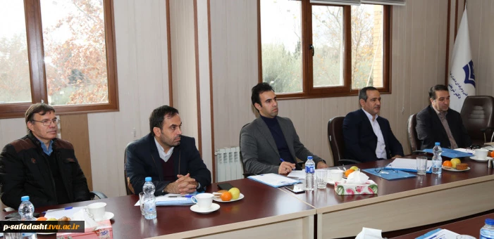 برگزاری نهمین جلسه شورای مدیران استان تهران با محوریت آمایش و آموزش
 2