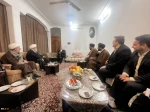 عیادت دکتر خسرویان از آیت‌الله اعرافی، مدیر حوزه‌های علمیه کشور در بیت ایشان و گفت‌وگو پیرامون سیاست‌های تحولی دانشگاه
 4
