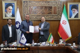 کسب عنوان" عضو هیات علمی برتر در همکاری با جامعه و صنعت در سال 1402"توسط دکتر احمد ثمریها