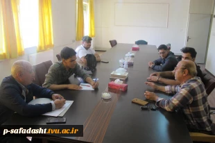برگزاری جلسه هم اندیشی مدیران، سرپرستان تیم های شرکت کننده در مسابقات فوتبال چمنی دانشکده صفادشت(کشاورزی-تربیت بدنی) 3