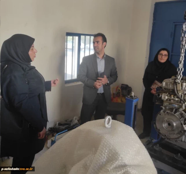 تقدیر از شرکت دانش بنیان قوای محرکه دیناموتور درخصوص اهدای تجهیزات در حوزه ارتباط با صنعت