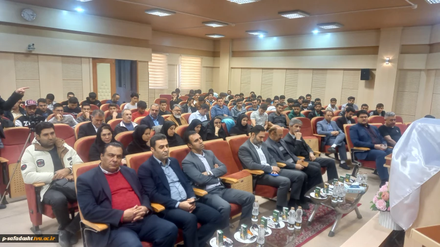 برگزاری مراسم هفته پژوهش و تقدیر از پژوهشگران برتر دانشکده صفادشت (کشاورزی - تربیت بدنی) 9