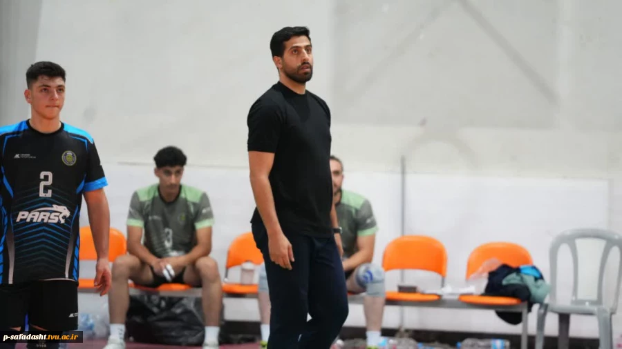 کسب عنوان قهرمانی مسابقات لیگ بزرگسالان دسته1 استان البرز توسط تیم آکادمی والیبال پارس به سرمربیگری آقای سیاوش سالاروند(رئیس هیات والیبال شهرستان ملارد، استاد دانشکده صفادشت) در آذر ماه 1404 2