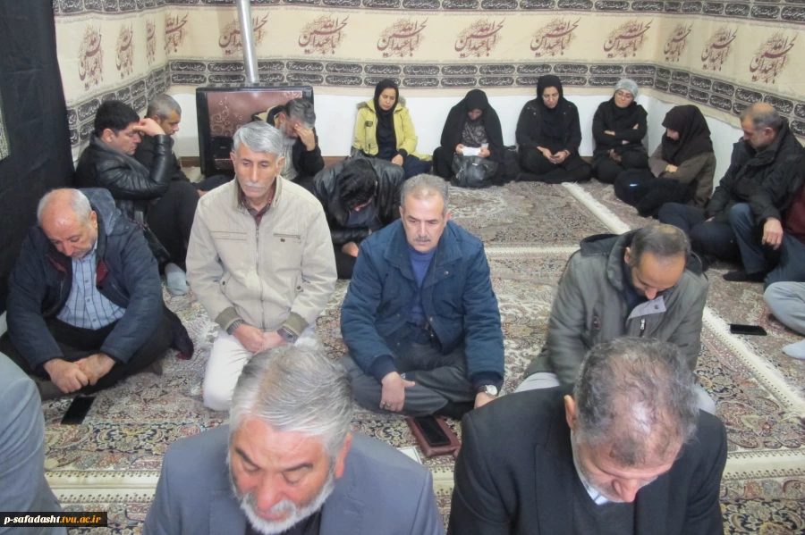 ویژه برنامه سالروز شهادت امام هادی(ع) در نمازخانه دانشکده صفادشت برگزار شد 4