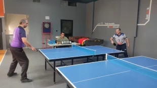 درخشش همکاران دانشکده صفادشت(کشاورزی-تربیت بدنی) در مسابقات ورزشی اساتید و کارکنان دانشگاه ملی مهارت استان تهران به مناسبت ایام الله دهه فجر 7